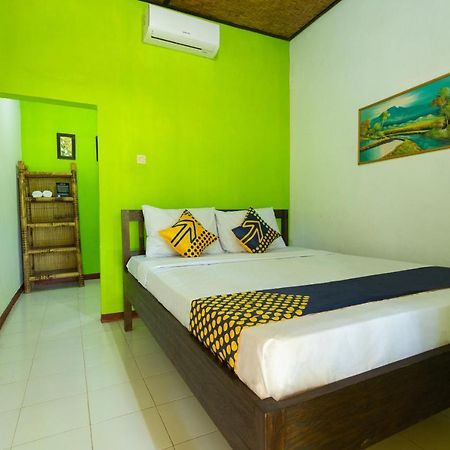 Spot On 1879 Lendang Homestay Mangsit Buitenkant foto