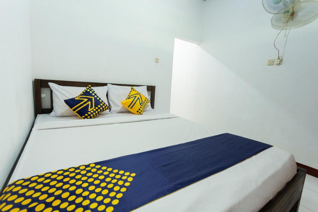 Spot On 1879 Lendang Homestay Mangsit Buitenkant foto