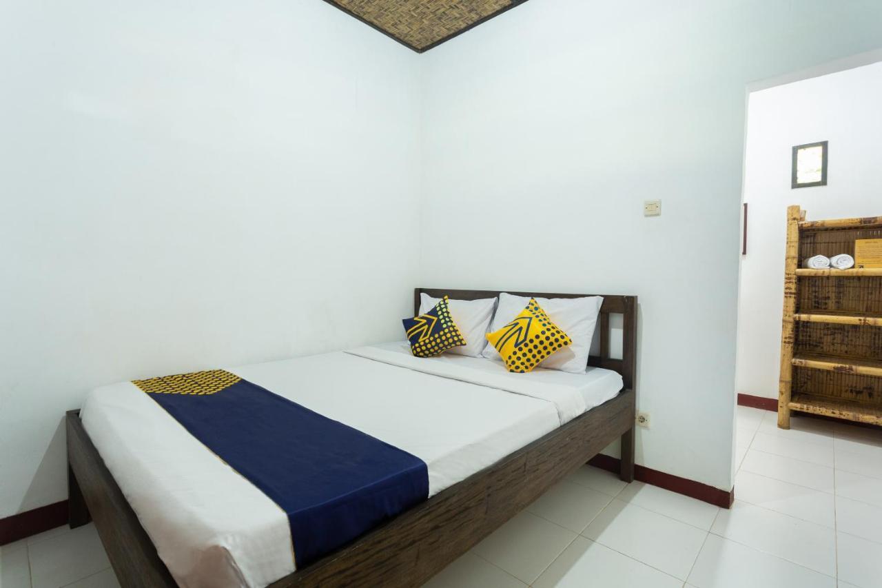 Spot On 1879 Lendang Homestay Mangsit Buitenkant foto